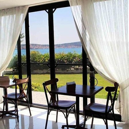 Cunda Sira Butik Otel ภายนอก รูปภาพ